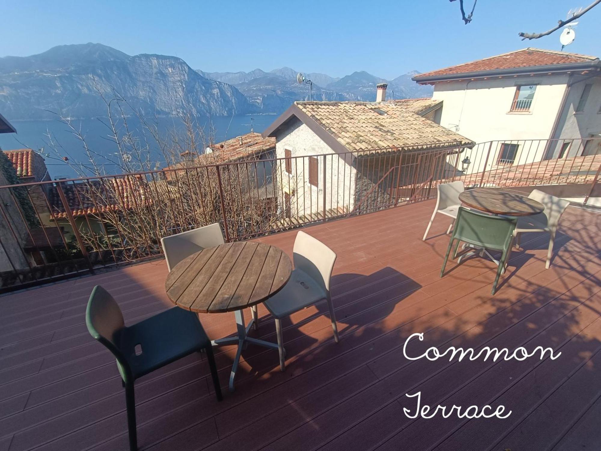 Ca De L'Angelon Aparthotel Brenzone sul Garda Kültér fotó