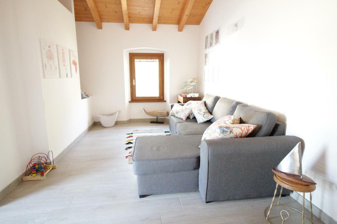 Ca De L'Angelon Aparthotel Brenzone sul Garda Kültér fotó